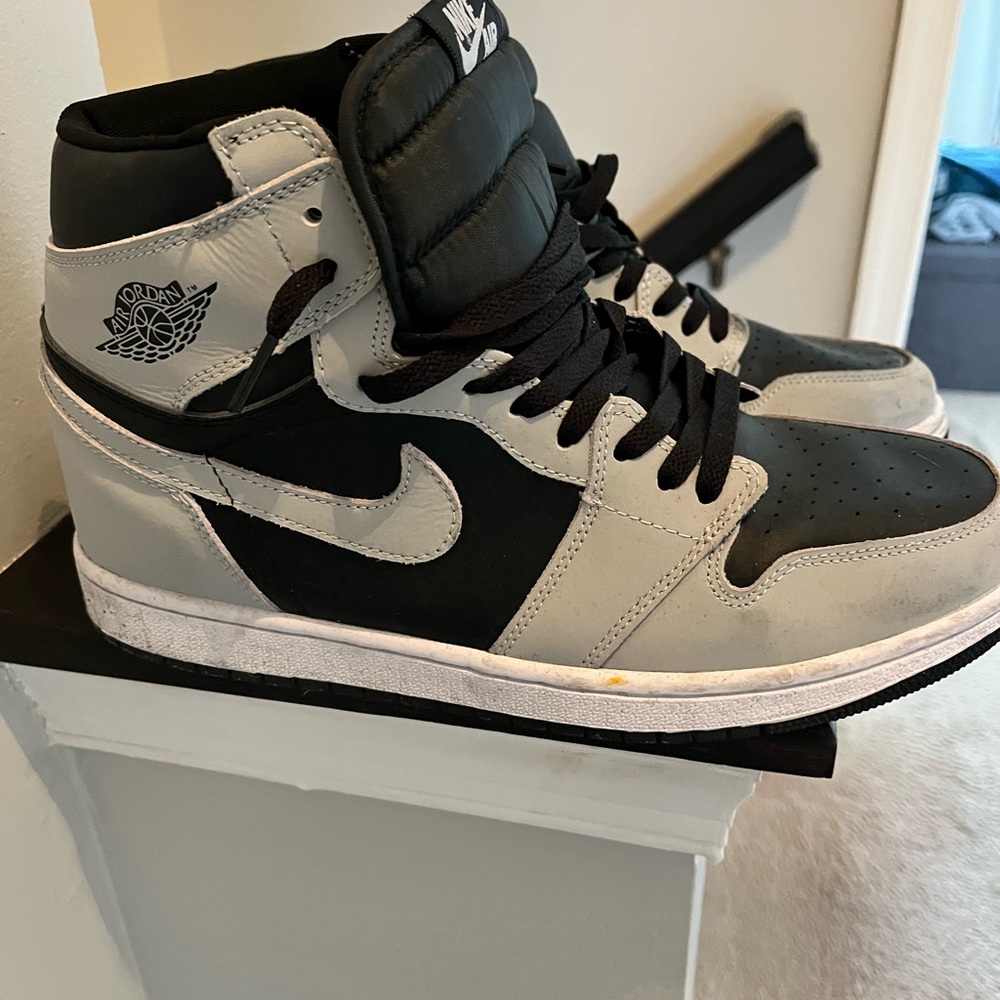 Nike Men's Black and White High-Top Sneakers